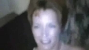 La ragazzina magra video porno di mamme porche fa sesso Fellatio
