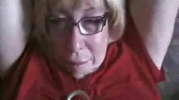 Inganna la mia sorellastra, soffiami e finalmente scopa la sua figa stretta mamme single troie