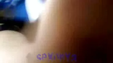Adolescente magra si fa sborrare in faccia nonne porche con nipoti da Babbo Natale