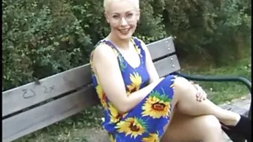 Anya Olsen e Goldie scopate da un enorme video porno gratis mamme troie cazzo bianco all'aperto