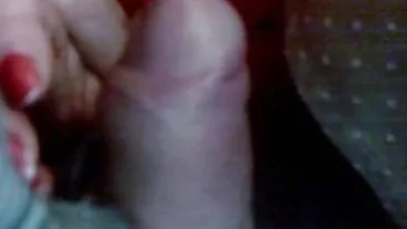 La segretaria aiuta con l'erezione furiosa porno mamme puttane in ufficio