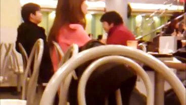 Coppia di incredibili biondi balzano su un video porno di mamme porche cazzo